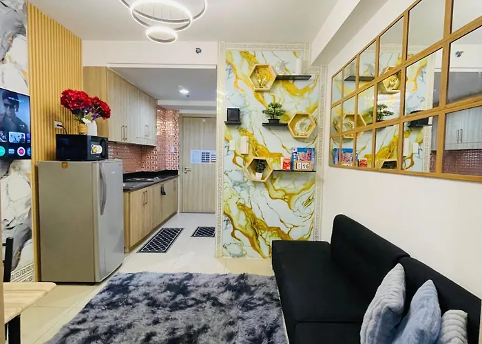 Aparthotel Point At Shore Residences 4*