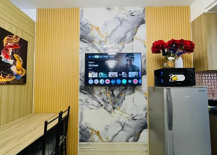 Aparthotel Point At Shore Residences Manila